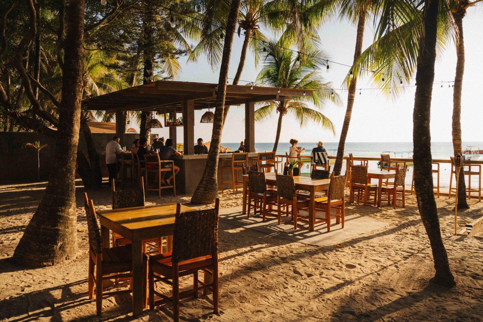 Arca Hotel West Bay Luaran gambar
