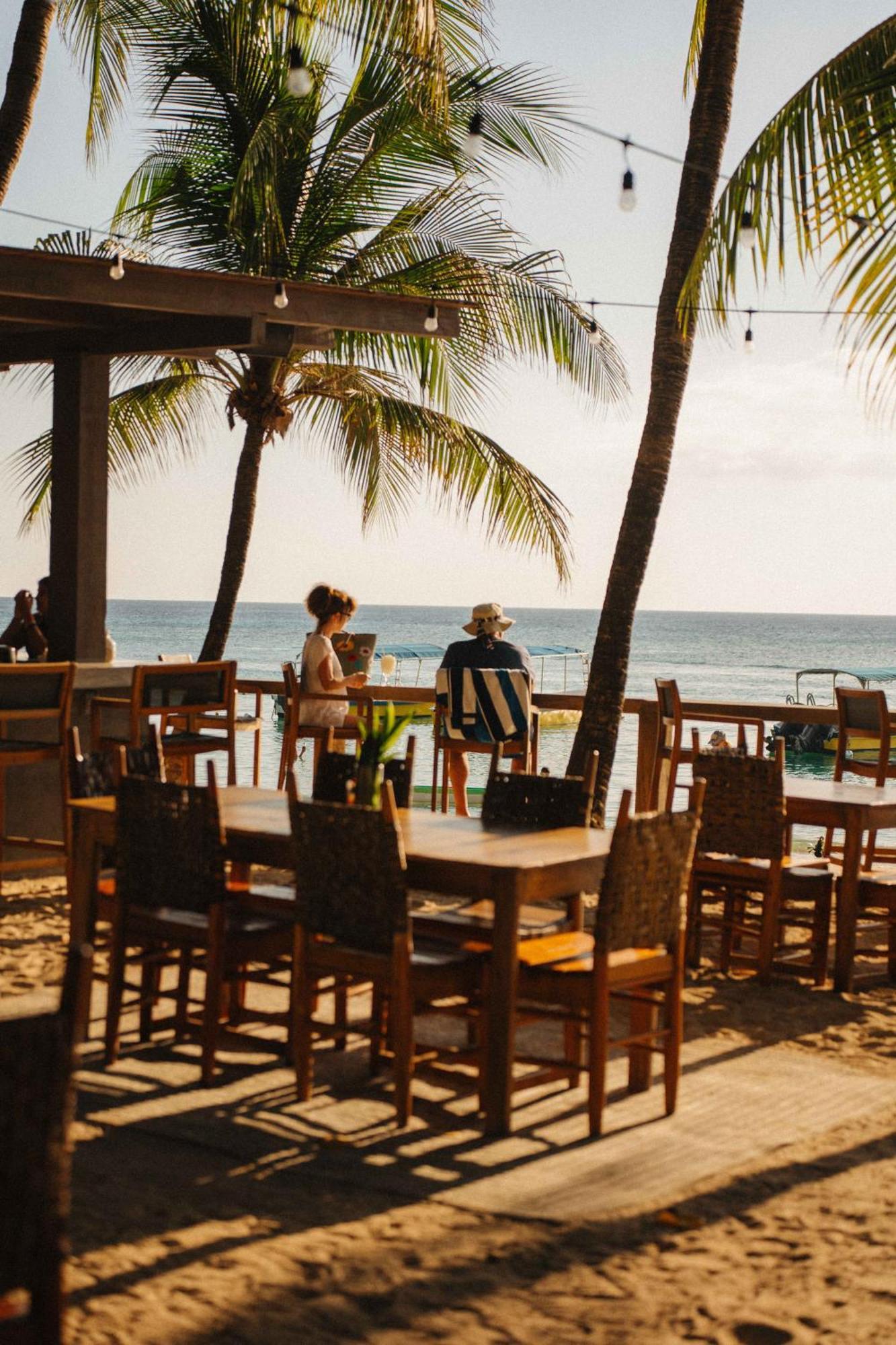 Arca Hotel West Bay Luaran gambar